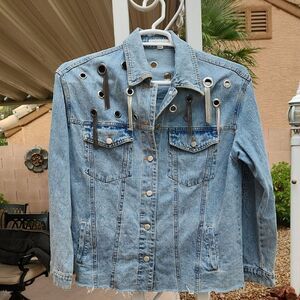 Honey Punch Blue Distressed Jean Jacket Classic Western Cut Womens Small